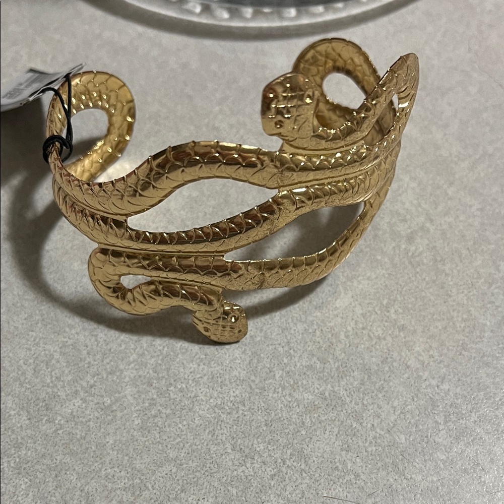 Avenue Gold Snake Bracelet